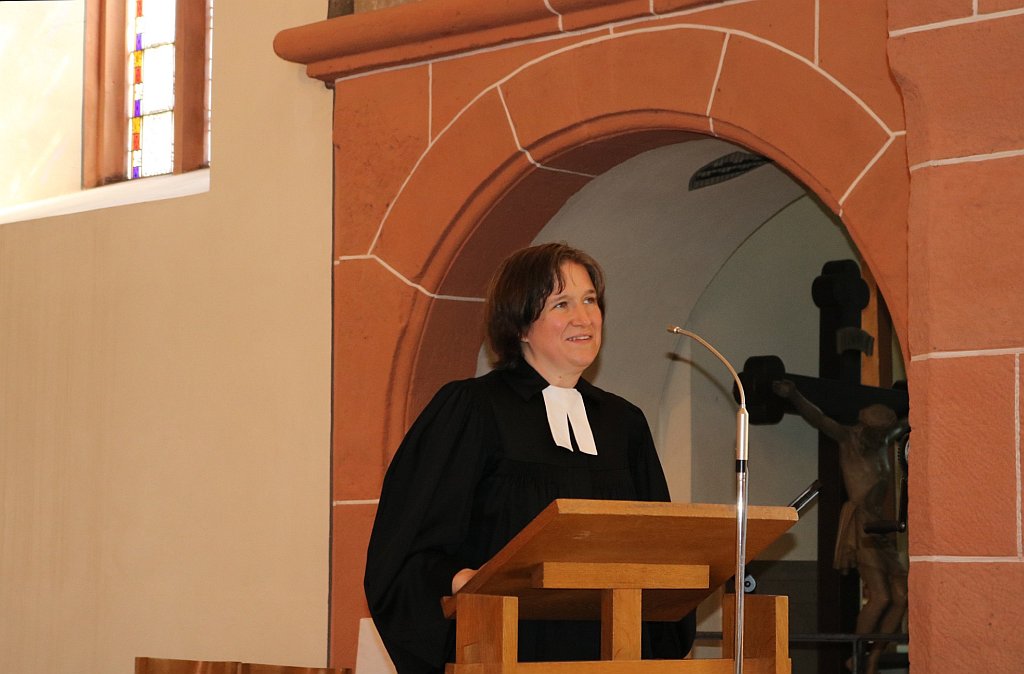 „Gott konnte Sie brauchen“; sagte die stellvertretende Dekanin Luise Berroth